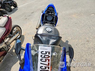 Piąte zdjęcie samochodu w środku: 2002 KAWASAKI ZX1200 B VIN:JKAZX9B1X2A001810 - miniatura
