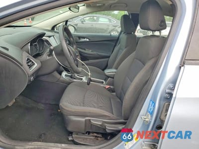 Zdjęcie 7 z 12 samochodu: 2017 CHEVROLET CRUZE LS VIN:1G1BC5SM9H7134949 - miniatura