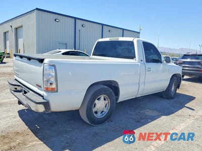 Trzecie zdjęcie samochodu z tyłu: 2002 GMC NEW SIERRA C1500 VIN:1GTEC14W22Z179111 - miniatura