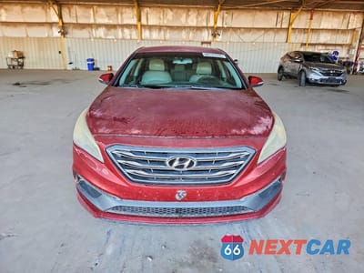 Piąte zdjęcie samochodu w środku: 2016 HYUNDAI SONATA SPORT VIN:5NPE34AF1GH419821 - miniatura