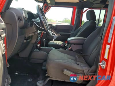 Zdjęcie 7 z 13 samochodu: 2016 JEEP WRANGLER UNLIMITED SPORT VIN:1C4BJWDG8GL285300 - miniatura