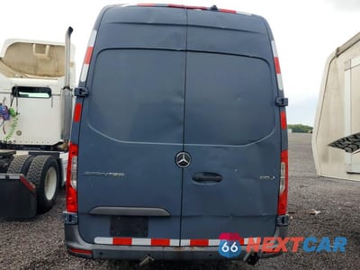 Zdjęcie 6 z 13 samochodu: 2019 MERCEDES-BENZ SPRINTER 2500/3500 DELIVERY VAN VIN:WD4PF1CDXKP112418 - miniatura