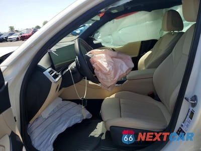 Zdjęcie 7 z 12 samochodu: 2025 BMW 330XI VIN:3MW89CW04S8F55511 - miniatura