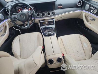 Zdjęcie 8 z 12 samochodu: 2017 MERCEDES-BENZ E 300 4MATIC VIN:WDDZF4KB7HA274495 - miniatura