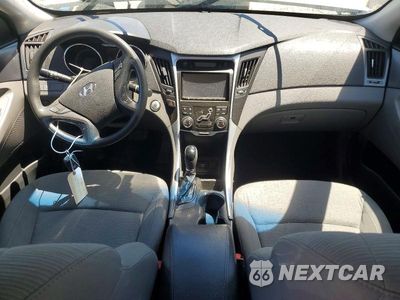 Zdjęcie 8 z 13 samochodu: 2012 HYUNDAI SONATA HYBRID VIN:KMHEC4A49CA026211 - miniatura
