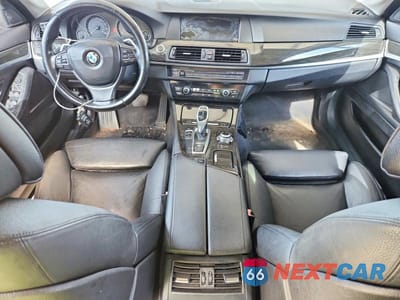 Zdjęcie 8 z 12 samochodu: 2011 BMW 550 I VIN:WBAFR9C52BC270857 - miniatura