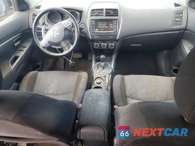 Zdjęcie 8 z 13 samochodu: 2012 MITSUBISHI OUTLANDER SPORT SE VIN:JA4AR4AU3CZ011961 - miniatura