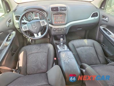 Zdjęcie 8 z 13 samochodu: 2011 DODGE JOURNEY CREW VIN:3D4PG3FG0BT506520 - miniatura
