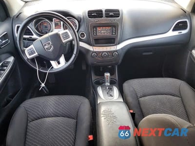 Zdjęcie 8 z 13 samochodu: 2018 DODGE JOURNEY SE VIN:3C4PDCAB5JT248513 - miniatura