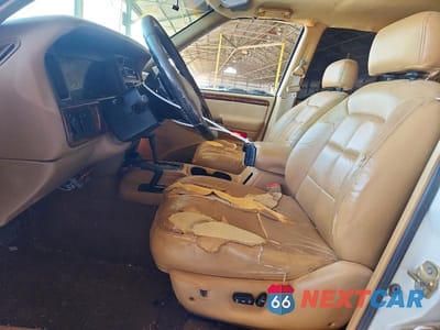 Zdjęcie 7 z 13 samochodu: 1998 JEEP GRAND CHEROKEE LIMITED VIN:1J4GZ78YXWC322296 - miniatura