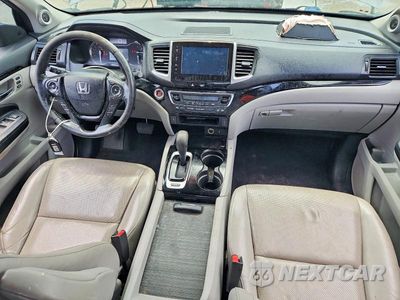 Zdjęcie 8 z 12 samochodu: 2018 HONDA RIDGELINE RTL VIN:5FPYK3F79JB001385 - miniatura
