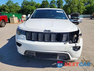 Piąte zdjęcie samochodu w środku: 2021 JEEP GRAND CHEROKEE LAREDO VIN:1C4RJFAG0MC774451 - miniatura