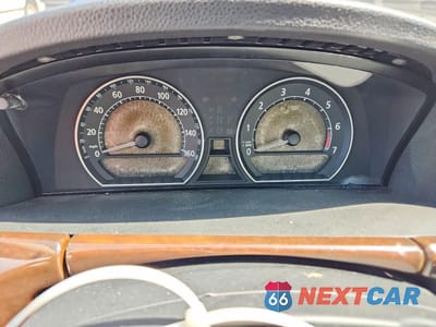 Zdjęcie 9 z 12 samochodu: 2006 BMW 750 LI VIN:WBAHN83556DT60972 - miniatura