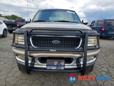 Piąte zdjęcie samochodu w środku: 1998 FORD EXPEDITION VIN:1FMRU18W5WLA99816 - miniatura