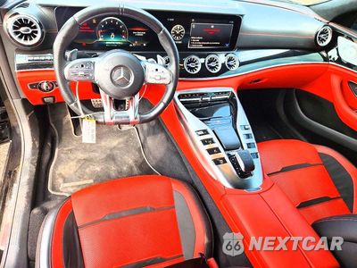 Zdjęcie 8 z 12 samochodu: 2019 MERCEDES-BENZ AMG GT 63 VIN:WDD7X8JB1KA008040 - miniatura