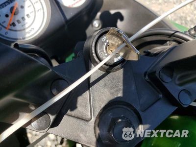Zdjęcie 8 z 9 samochodu: 2012 KAWASAKI EX250 J VIN:JKAEXMJ12CDAC0188 - miniatura