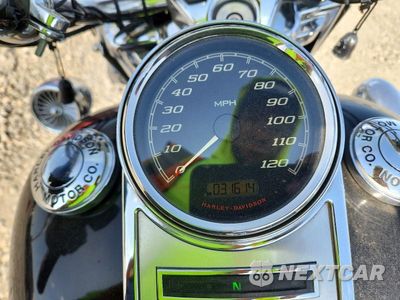 Zdjęcie 7 z 9 samochodu: 2017 HARLEY-DAVIDSON FLHR ROAD KING VIN:1HD1FBC19HB695984 - miniatura