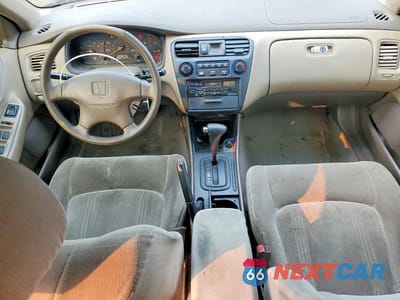 Zdjęcie 8 z 12 samochodu: 1999 HONDA ACCORD VIN:JHMCG6657XC003113 - miniatura