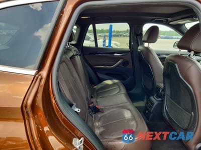 Zdjęcie 11 z 13 samochodu: 2017 BMW X1 SDRIVE28I VIN:WBXHU7C3XH5H32940 - miniatura