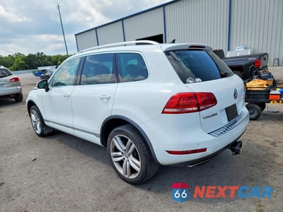 Drugie zdjęcie samochodu z przodu: 2013 VOLKSWAGEN TOUAREG V6 TDI VIN:WVGEP9BP3DD004411 - miniatura
