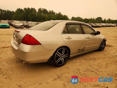 Trzecie zdjęcie samochodu z tyłu: 2006 HONDA ACCORD EX VIN:1HGCM665X6A034815 - miniatura