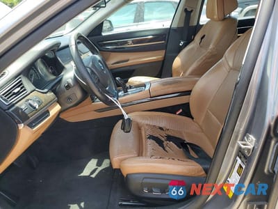 Zdjęcie 7 z 12 samochodu: 2013 BMW 750 LI VIN:WBAYE8C51DDE22285 - miniatura
