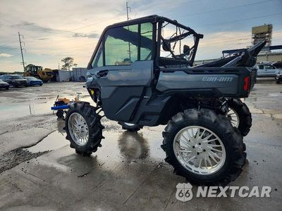 Czwarte zdjęcie samochodu z boku: 2024 CAN-AM DEFENDER UTILITY VEHICLE VIN:3JBUVAX48RK000323 - miniatura