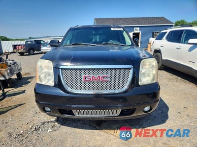Piąte zdjęcie samochodu w środku: 2007 GMC YUKON XL DENALI VIN:1GKFK668X7J385127 - miniatura