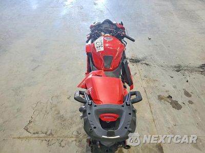 Zdjęcie 6 z 9 samochodu: 2014 HONDA VFR800 F VIN:JH2RC791XEK000643 - miniatura