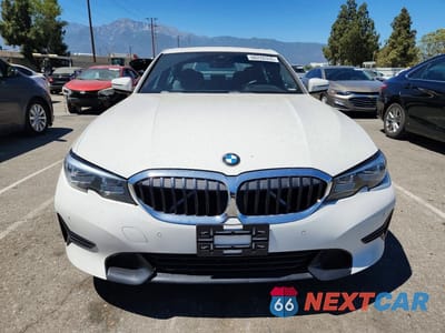 Piąte zdjęcie samochodu w środku: 2019 BMW 330I VIN:WBA5R1C57KAJ99390 - miniatura