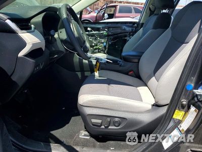 Zdjęcie 7 z 12 samochodu: 2020 TOYOTA RAV4 HYBRID XLE VIN:JTMRWRFV9LD063169 - miniatura