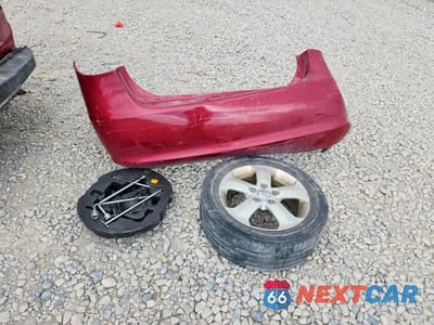 Zdjęcie 12 z 13 samochodu: 2007 HYUNDAI ELANTRA GLS VIN:KMHDU46D57U091742 - miniatura