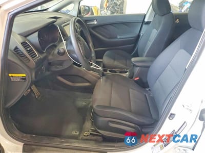 Zdjęcie 7 z 12 samochodu: 2018 KIA FORTE LX VIN:3KPFL4A72JE186203 - miniatura