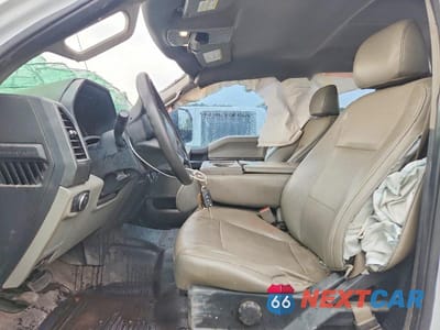 Zdjęcie 7 z 12 samochodu: 2019 FORD F350 SUPER DUTY VIN:1FT8W3BT1KEG01174 - miniatura