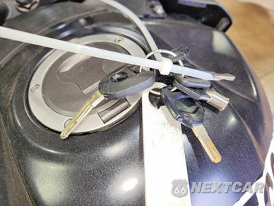 Zdjęcie 8 z 9 samochodu: 2024 HONDA XL750 VIN:JH2RD1619RK100205 - miniatura