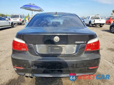 Zdjęcie 6 z 12 samochodu: 2008 BMW 528 I VIN:WBANU53598C112690 - miniatura