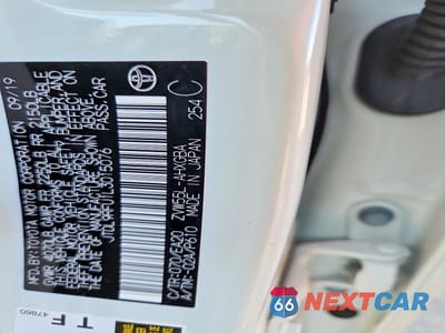 Zdjęcie 12 z 12 samochodu: 2020 TOYOTA PRIUS XLE AWD-E VIN:JTDL9RFU1L3015076 - miniatura