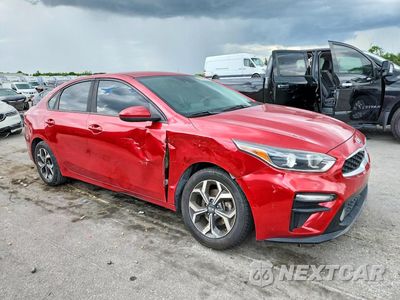 Czwarte zdjęcie samochodu z boku: 2020 KIA FORTE LXS VIN:3KPF24ADXLE171637 - miniatura
