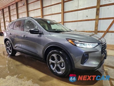 Czwarte zdjęcie samochodu z boku: 2026 FORD ESCAPE ST LINE VIN:1FMCU9MN5TUA10057 - miniatura