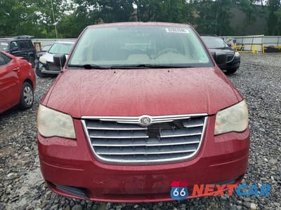 Piąte zdjęcie samochodu w środku: 2010 CHRYSLER TOWN & COUNTRY LX VIN:2A4RR2D13AR428819 - miniatura