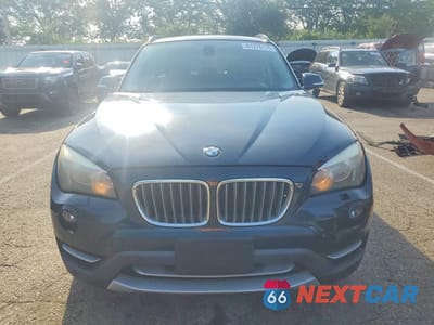 Piąte zdjęcie samochodu w środku: 2013 BMW X1 XDRIVE28I VIN:WBAVL1C50DVR83665 - miniatura