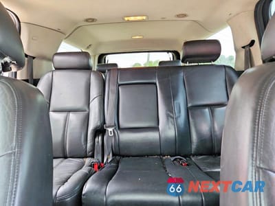 Zdjęcie 10 z 13 samochodu: 2007 CHEVROLET SUBURBAN C1500 VIN:3GNFC160X7G289237 - miniatura