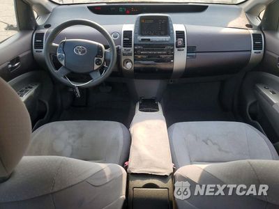 Zdjęcie 8 z 12 samochodu: 2005 TOYOTA PRIUS BASE VIN:JTDKB20UX53039461 - miniatura