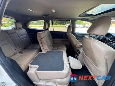 Zdjęcie 7 z 11 samochodu: 2020 HONDA PILOT EXL VIN:5FNYF6H51LB046740 - miniatura