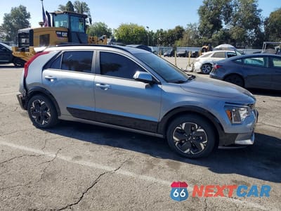 Czwarte zdjęcie samochodu z boku: 2026 KIA NIRO WAVE VIN:KNDCT3L15T5151157 - miniatura