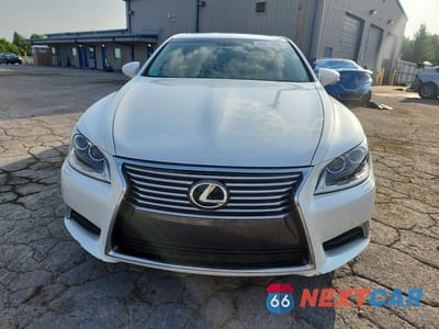 Piąte zdjęcie samochodu w środku: 2016 LEXUS LS 460 VIN:JTHBL5EF9G5140800 - miniatura