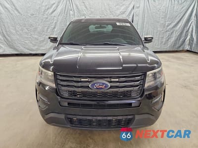 Piąte zdjęcie samochodu w środku: 2018 FORD EXPLORER POLICE INTERCEPTOR VIN:1FM5K8AR1JGB91931 - miniatura