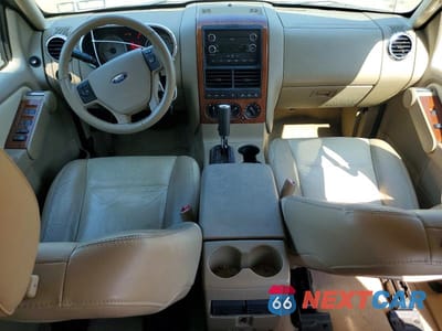 Zdjęcie 8 z 13 samochodu: 2008 FORD EXPLORER EDDIE BAUER VIN:1FMEU74EX8UA14030 - miniatura