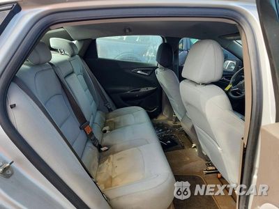 Zdjęcie 10 z 12 samochodu: 2016 CHEVROLET MALIBU LS VIN:1G1ZB5ST9GF203412 - miniatura