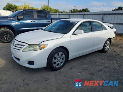 2011 TOYOTA CAMRY BASE 4T1BF3EK0BU615559 - główne zdjęcie licytacji z USA - miniatura